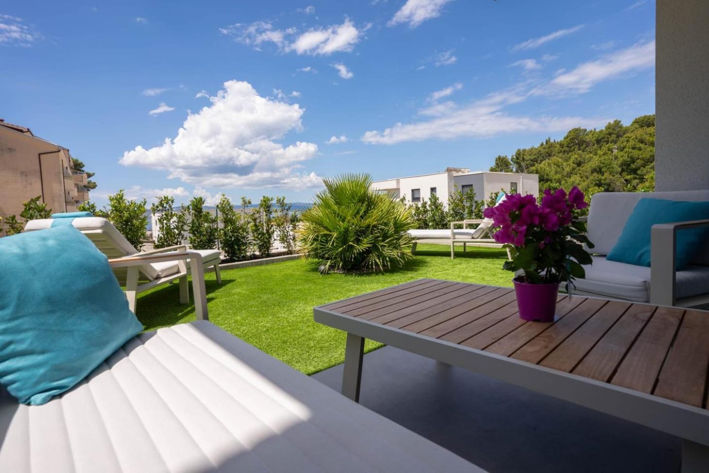 Apartmani Lara Baška Voda Exterior foto